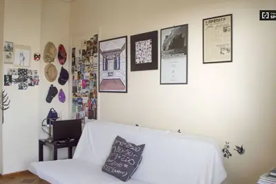 Image de Chambre élégante - super prix.
