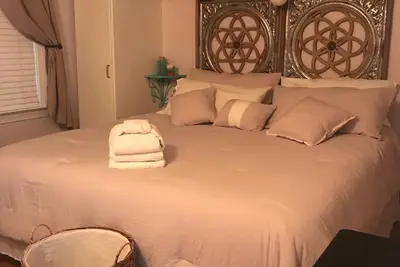 Image de Immaculée condo récemment rénové. Direct Oceanfront - 2ème étage.