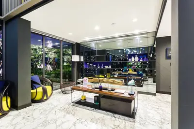 Image de The Deck Condominium by Lofty