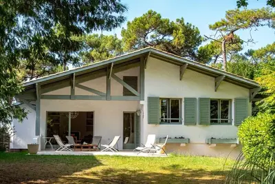 Image de Situation rare Pyla-Moulleau, 4 mn à pied de la plage, Villa rénovée avec soin
