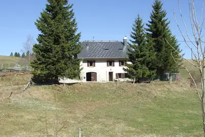 Image de Appartement dans ferme d'alpage, pieds des pistes, et chemins de randonnees