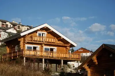 Image de Chalet De Luxe Nordique avec Sauna, Balneo et splendide vue sur les Montagnes
