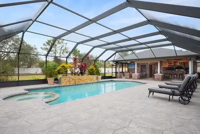 Image de Beach Daze, 4 chambres, piscine chauffée privée, animaux domestiques, WiFi, bain à remous, pour 11 personnes