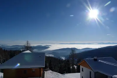 Image de Vacances biologiques au-dessus des nuages de Carinthie en toute saison