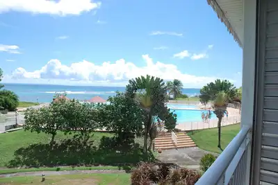 Studio vue mer et piscine  paradisiaque\nPromo du 5 au 12 avril : 70€\/nuit