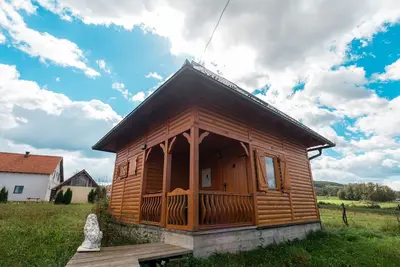 Image de Ethno Cottage donnant sur les montagnes