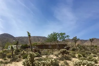 Image de Retraite Atomic Ranch Artist Vues spectaculaires sur le parc national Jt