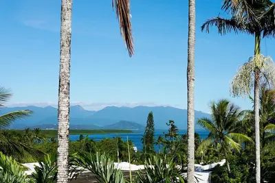 Vues magnifiques sur l'océan au coeur de Port Douglas | Villa de luxe 2 chambres