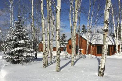 Image de Northwinds Adventures - New Rustic Walleye Cabin