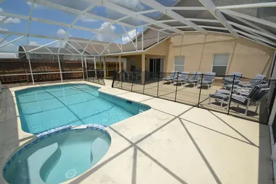 Exécutif amélioré 6 Bed Villa, 30ft piscine, spa, lanai et 15 minutes de Disney