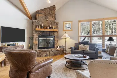 Image de Avant-poste: Moose Creek 13 - Spa privé