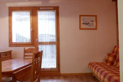 Image de Studio rénové Montchavin - 2 pers, proche pistes et commerces, terrasse sud/ouest
