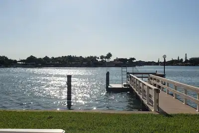 Image de Relax Sur L'Intercoastal Ou Faites Une Courte Marche À La Plage!