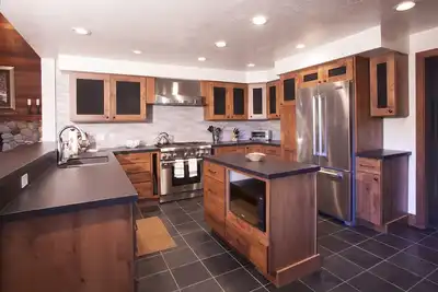 Image de Maison de luxe sur le 13e vert, terrasse couverte, bain à remous, équipements 5 étoiles, navette gratuite