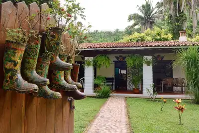 Image de Hacienda Tabachines / Tropical Mexican Space. (Eco - Habitat)