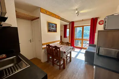 Image de Appartement économique 4 pers aux Menuires, 2 pièces, balcon, casier à skis
