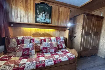 Image de Studio cosy pour 2 personnes, skis aux pieds, Les Menuires