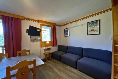 Image de Appartement spacieux 10-12 pers, ski aux pieds, 4 chambres, proche commerces, Reberty 1850