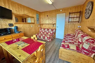 Image de Studio rénové, centre station, pied des pistes, 2 pers, balcon, équipements modernes