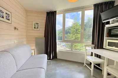 Image de Charmant studio aux Ménuires pour 2, pied des pistes, proche commerces, équipements modernes