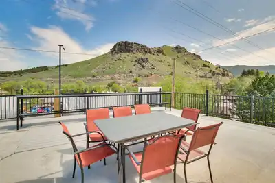Image de Lava Hot Springs Studio w / Deck - Minutes aux piscines chaudes