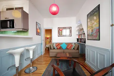 Image de Notre Dame - Quartier Latin: Cosy 1 Br Apartment in Paris Centre