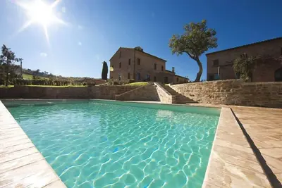 Image de Maison \/ villa - Sant''Angelo in Pontano