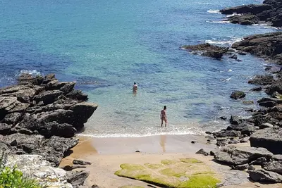 Image de Appartement avec jardin à plage-Sonabia. Vues á montagne et les yeux du diable