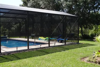 Image de Belle maison de vacances neuve avec piscine privée dans le jardin pour 6 personnes