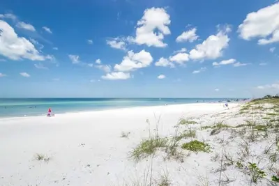 Image de Beach Front / Ocean View Condo sur le golfe du Mexique! Réflexions sur le Golfe 706