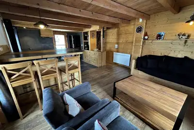 Image de Chalet rénové 3 chambres, charme, WiFi gratuit, proximité pistes