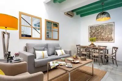 Image de Classic Sevillian House in Santa Cruz Quarter. Argote