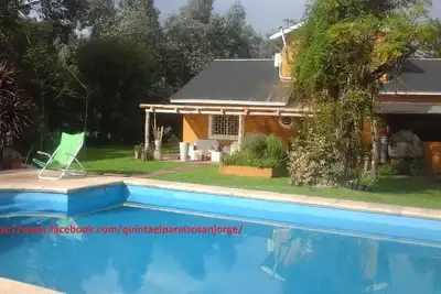 Image de Casa de campo con piscina en barrio privado para 15 pasajeros (completa)