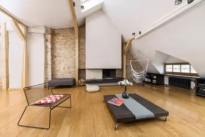 Image de Loft spacieux dans le quartier Art Nouveau