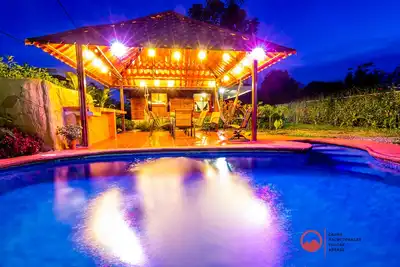 Image de Privé avec piscine-Green Treasure House Fortune # 5