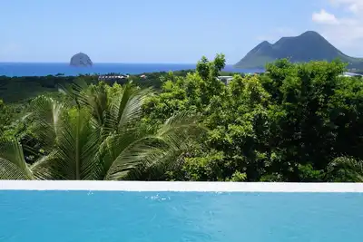 Image de Superbe Logement Luxe Vue Mer  2 Chambres 2 Salles D'Eau Piscine A Debordement