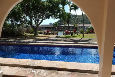 Image de Maison de luxe au bord de l'eau récemment rénovée