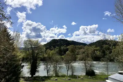 Image de Burke's River View Accueil Location de vacances