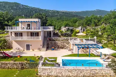 Image de Offre De Derniere Minute! ! ! Nouveau! Villa Natura avec piscine privée et confidentialité maximale
