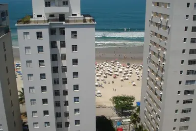Image de Grand appartement avec vue sur la mer - 20 Metres De La Plage