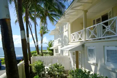 Image de Inchcape Seaside Villas directement sur Silver Sands Beach - Appartement Jardin
