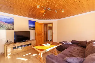 Image de Ferienwohnung 60 m², 2-3 Personen, Schlafzimmer, Wohnzimmer, Küche, Du/Wc, Wlan