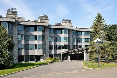 Image de Mont Sainte-Anne, ski, bicycle, etc. relaxer & attractions touristiques.