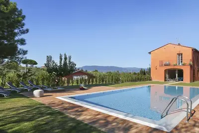Image de Maison de vacances privée avec piscine privée, climatisation, Wifi, Tv, balcon, près de Lucques