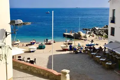 Image de Calella Port Bo - Sea, Sand & Sun!