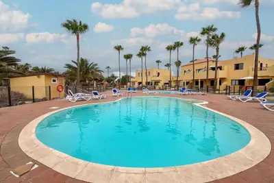 Image de Appartement Oasis Royal 11 Corralejo avec vue sur la piscine par Lightbooking