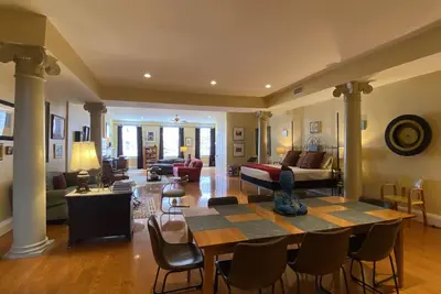 Image de Loft contemporain d'artiste du sud<br>Terrasse sur le toit