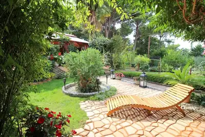 Image de Maison de vacances avec terrasse et air conditionné