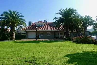 Image de Villa Spectaculaire Pour 5 Minutes De La Plage De Santa Marina De Ribadesella