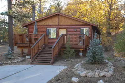 Image de Big Bear Mountain Escape! Marcher jusqu'au village, restaurants, sentiers de randonnée / vélo